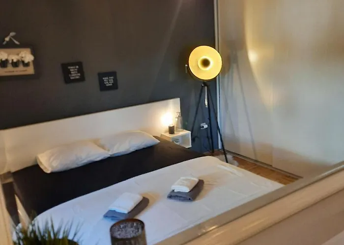 Διαμέρισμα N&b